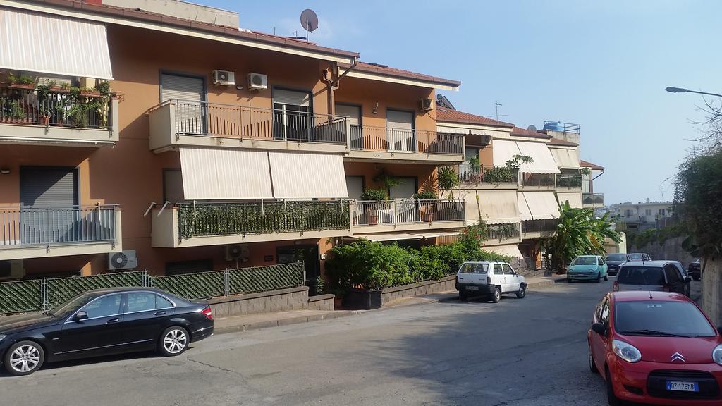 Baia Giardini Apartments Dış mekan fotoğraf