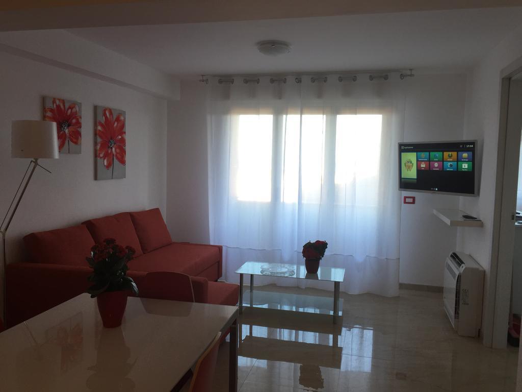 Baia Giardini Apartments Dış mekan fotoğraf