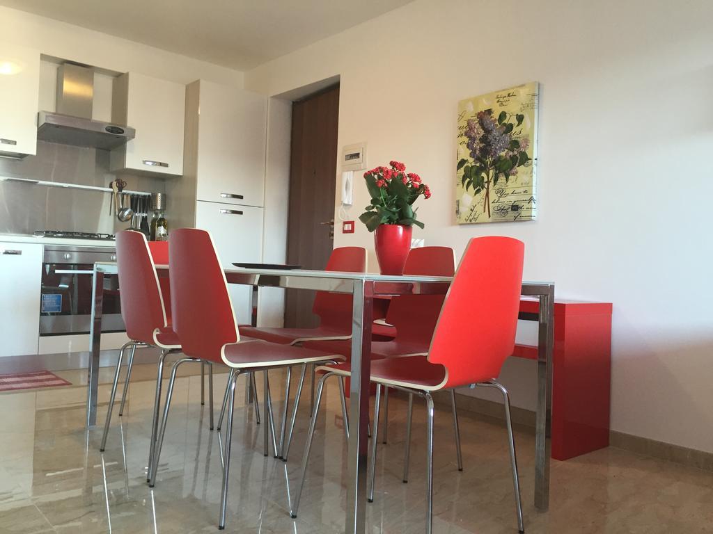 Baia Giardini Apartments Dış mekan fotoğraf